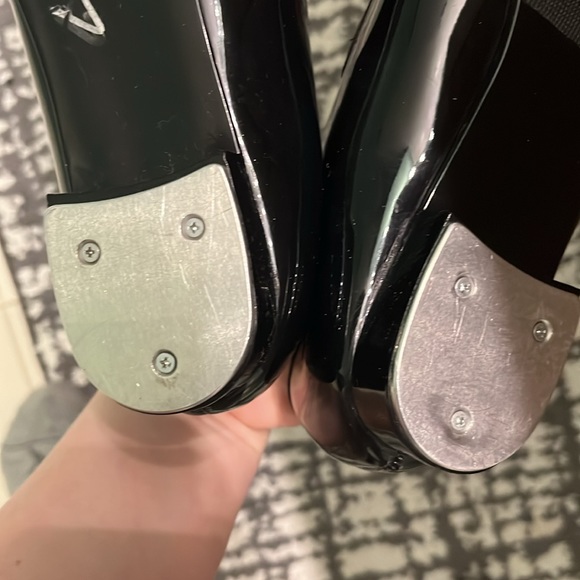 Capezio size 7 chunky heel tap shoes - Picture 7 of 8